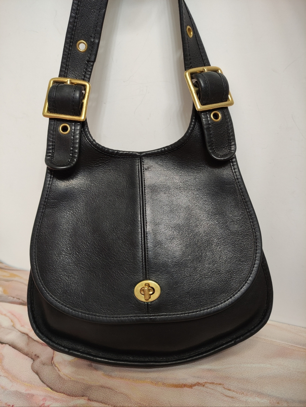 Vintage Coach 9235 Crescent Bag Black